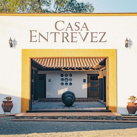 Casa Entrevez Bed & Breakfast บาเย เด กัวลาลูเป ภายนอก รูปภาพ