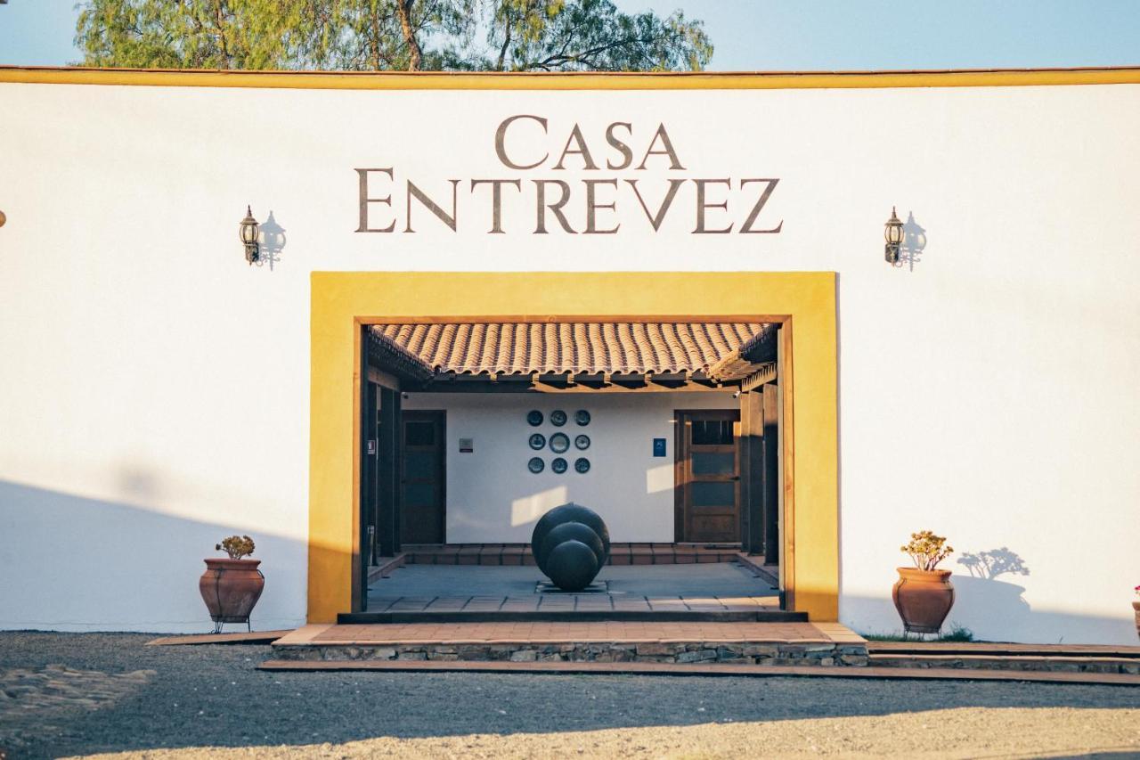 Casa Entrevez Bed & Breakfast บาเย เด กัวลาลูเป ภายนอก รูปภาพ