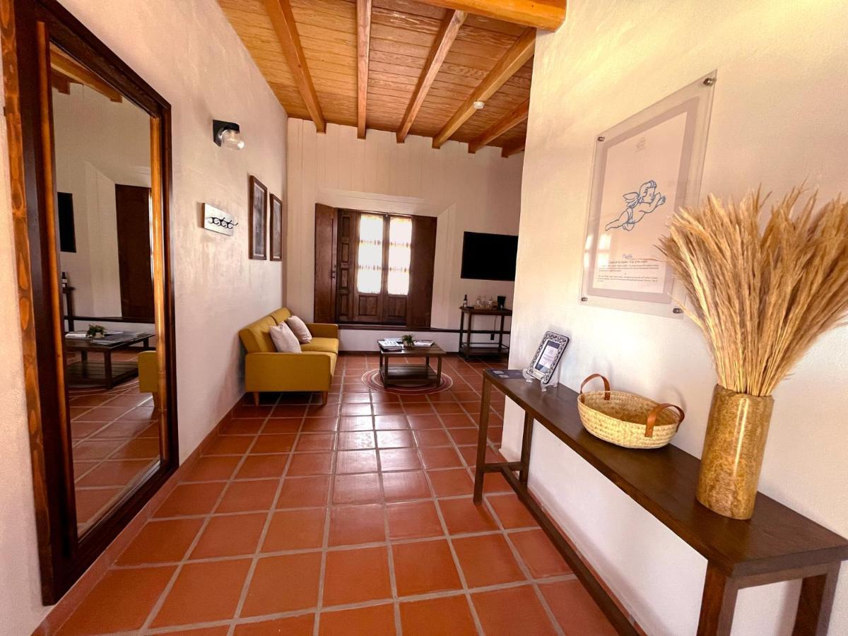 Casa Entrevez Bed & Breakfast บาเย เด กัวลาลูเป ภายนอก รูปภาพ